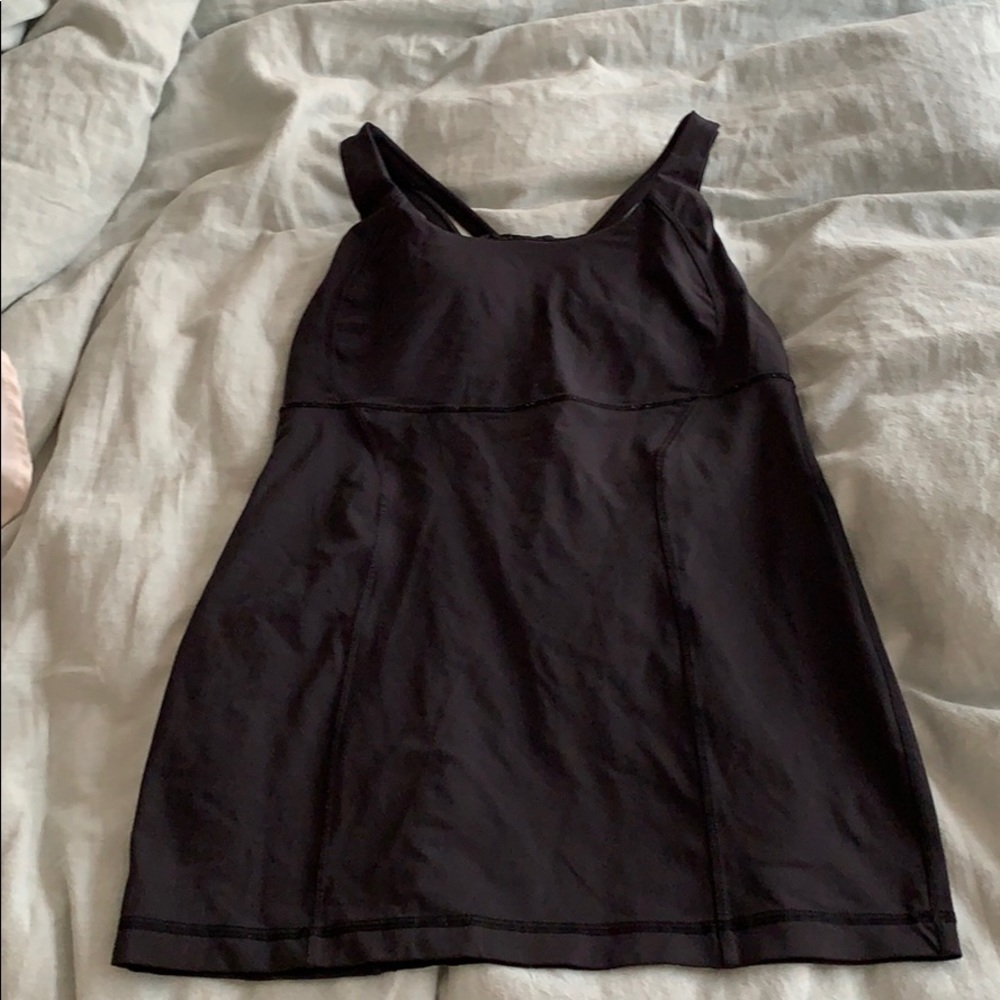 Black lululemon top